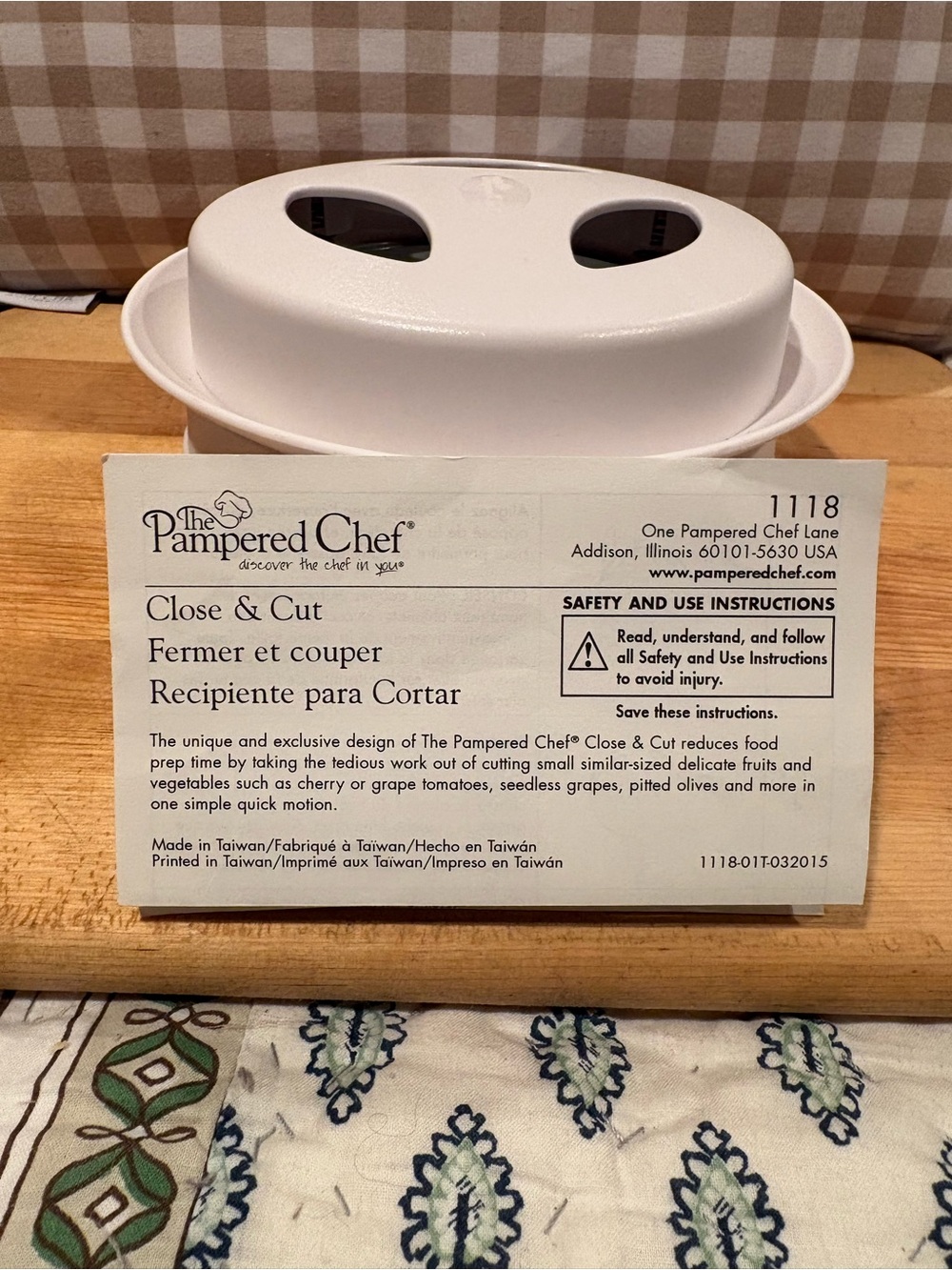 Pampered Chef Close & Cut Food Slicer Tool 1118 White